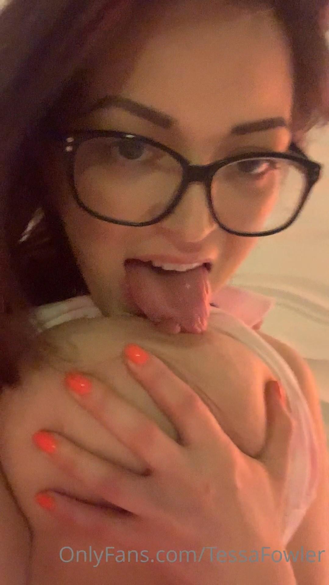 Tessa Fowler Nude Titty Lick OnlyFans Video Leaked 5 tessa fowler nude titty lick onlyfans video leaked hwnsnd